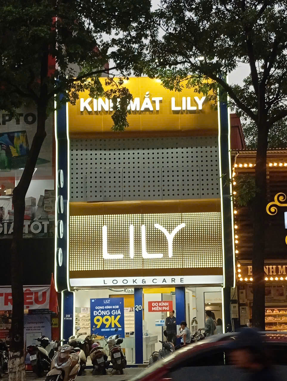 làm biển quảng cáo