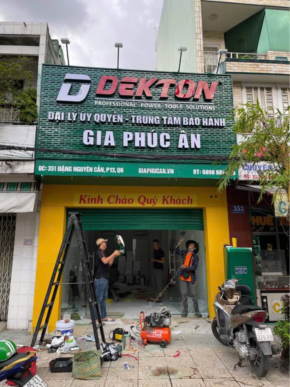 biển quảng cáo chữ nổi