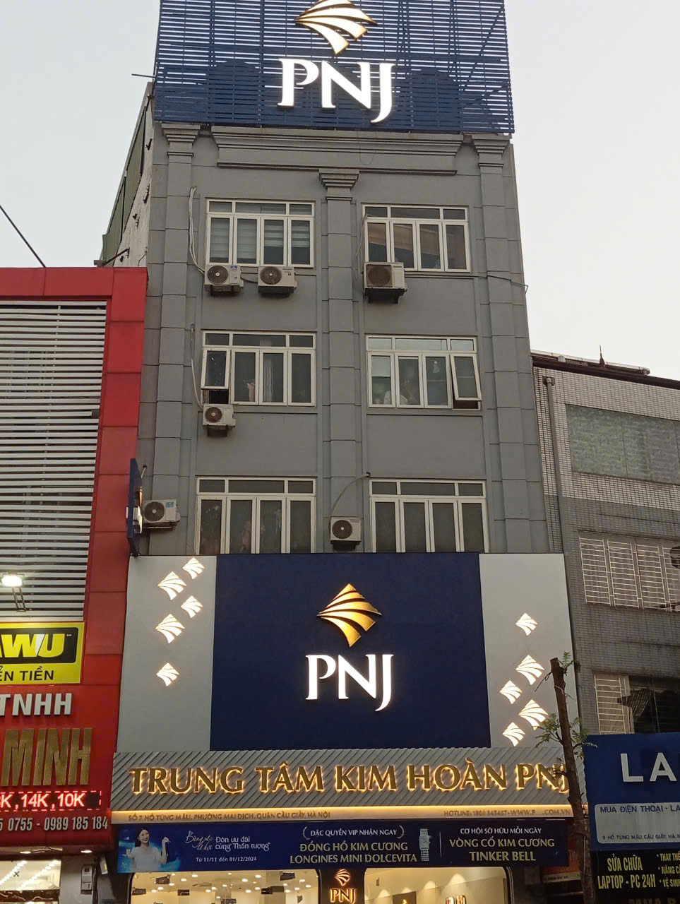 biển quảng cáo chữ nổi