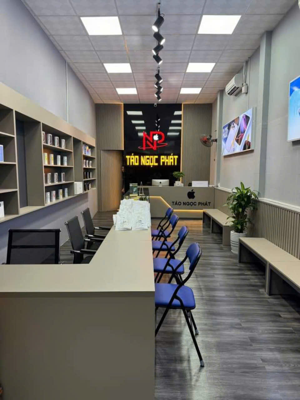 Logo-Backdrop-Van-Phong-24