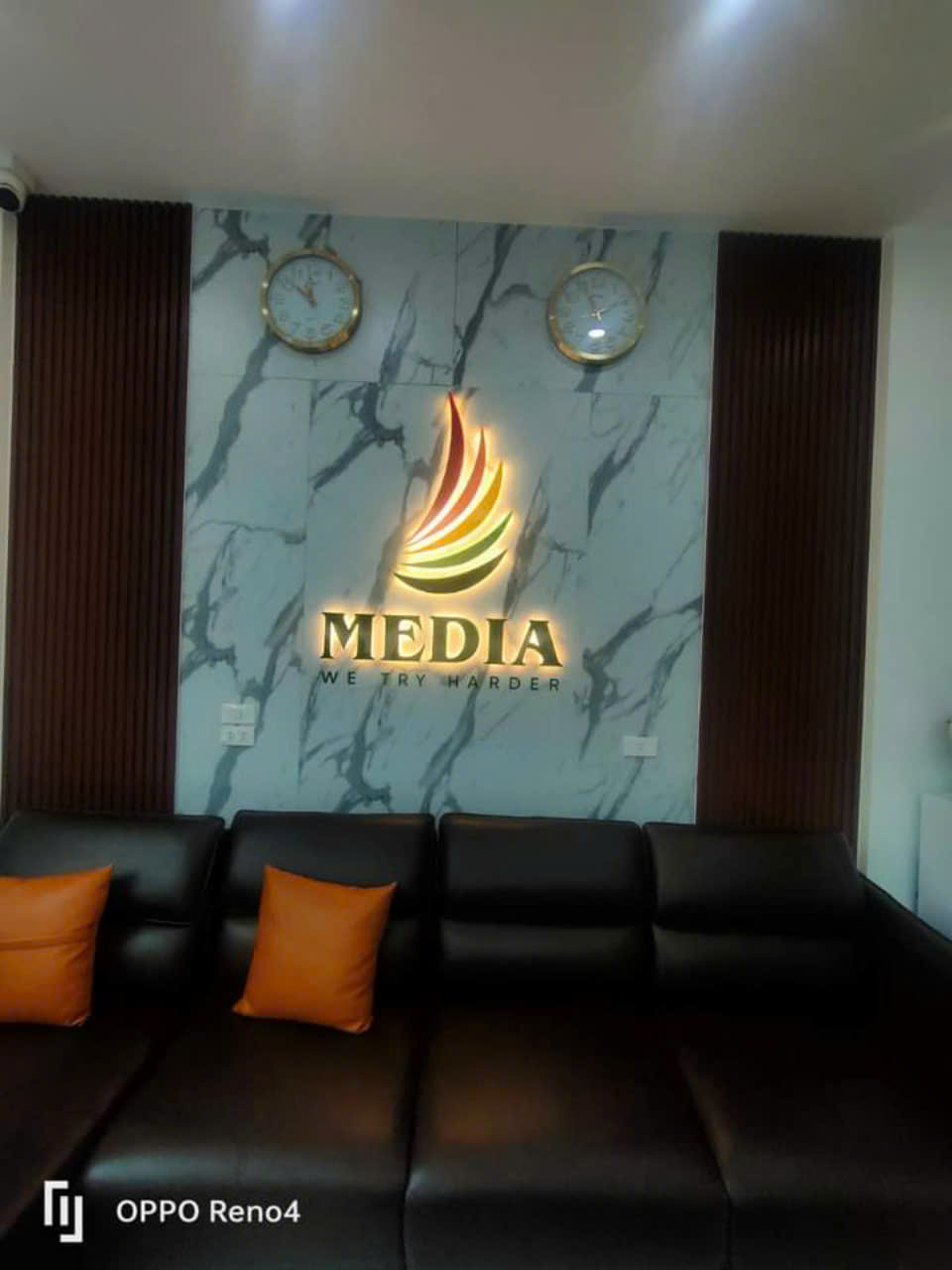 Logo-Backdrop-Van-Phong-24